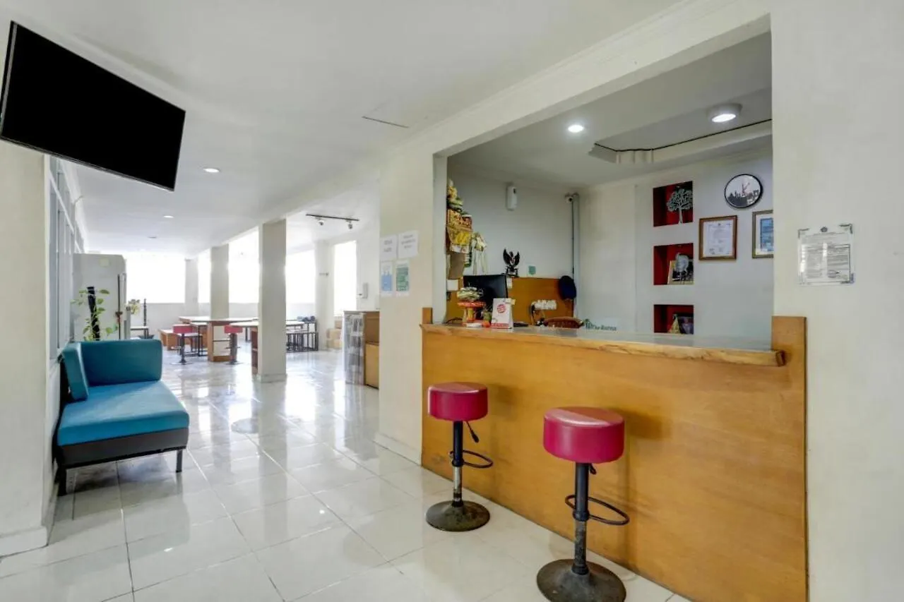 Oyo 3950 The Ratna Hotel Kuta