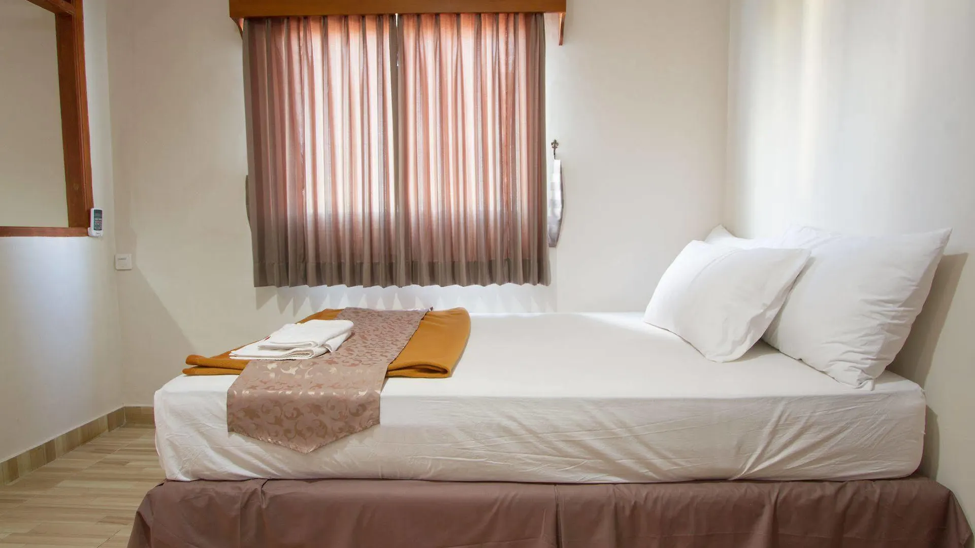 Oyo 3950 The Ratna Hotel Kuta   Kuta (Bali)